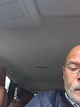 Snapshot of bottomhairy chatting on December 23, 2025, 8:23 am bottomhairy online show from December 23, 2025, 8:23 am