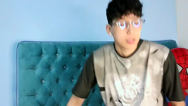  Thomas hot  online show from January 19, 2026, 1:53 am