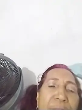 Snapshot of SWEET_LOVER01 chatting on December 24, 2024, 3:05 am SWEET LOVER01 online show from December 24, 2024, 3:05 am