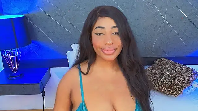 Snapshot of charlottebrowns_ chatting on March 6, 2025, 3:35 pm charlottebrowns online show from March 6, 2025, 3:35 pm