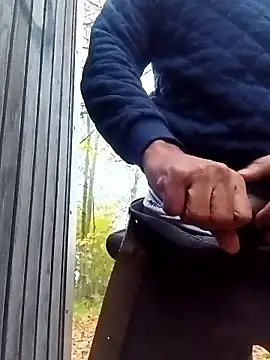 maleesa online show from October 25, 2025, 5:37 am