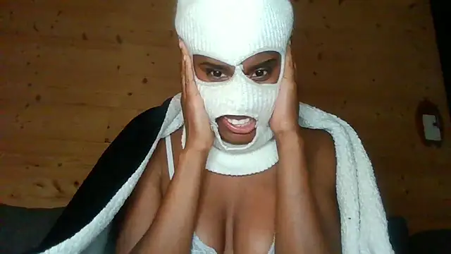 LabelleOnyx online show from March 28, 2026, 7:35 pm