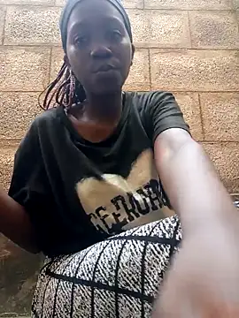 Snapshot of Swirly_blac chatting on March 17, 2026, 7:23 am Swirly blac online show from March 17, 2026, 7:23 am