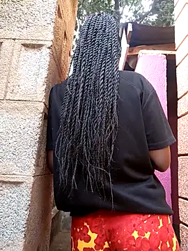 Snapshot of Swirly_blac chatting on March 30, 2026, 7:20 am Swirly blac online show from March 30, 2026, 7:20 am