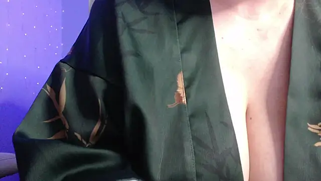 Snapshot of missdaniels chatting on December 28, 2024, 2:33 am missdaniels online show from December 28, 2024, 2:33 am