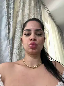  adelle online show from April 16, 2026, 10:49 am