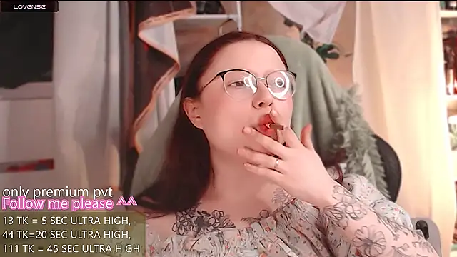 me  hanna online show from June 30, 2026, 2:12 am