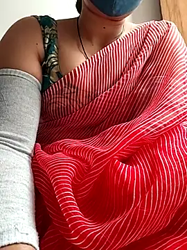 Snapshot of Archna-ji chatting on February 18, 2025, 5:20 am Archna-ji online show from February 18, 2025, 5:20 am