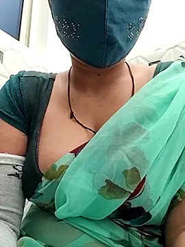 Snapshot of Archna-ji chatting on March 5, 2025, 6:12 am Archna-ji online show from March 5, 2025, 6:12 am