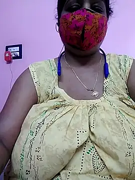 Snapshot of Kayra_34 chatting on September 12, 2025, 7:30 am Kayra 34 online show from September 12, 2025, 7:30 am