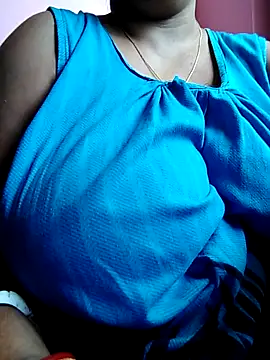 Snapshot of Kayra_34 chatting on September 18, 2025, 3:30 am Kayra 34 online show from September 18, 2025, 3:30 am