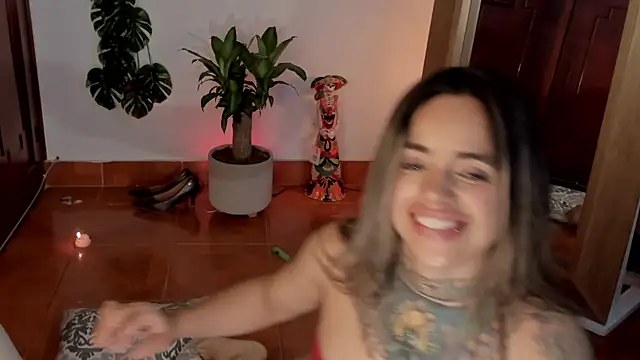 yandracelisofficial online show from March 3, 2025, 12:26 am