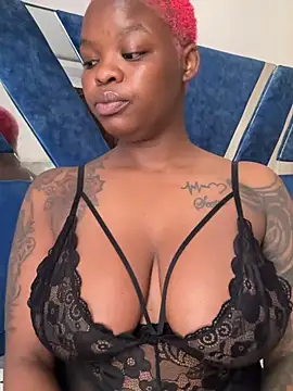 SexxyLunar online show from July 16, 2026, 8:09 am