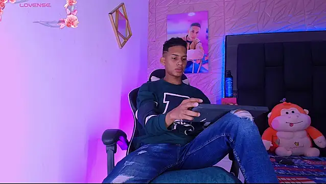 Snapshot of dilan_alfonzo chatting on June 13, 2026, 5:33 pm dilan alfonzo online show from June 13, 2026, 5:33 pm