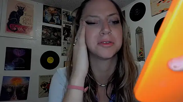 molly witha chance online show from January 24, 2025, 5:53 am