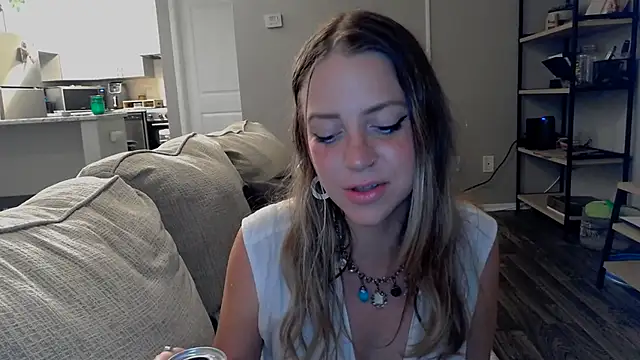 molly witha chance online show from March 7, 2025, 12:26 am