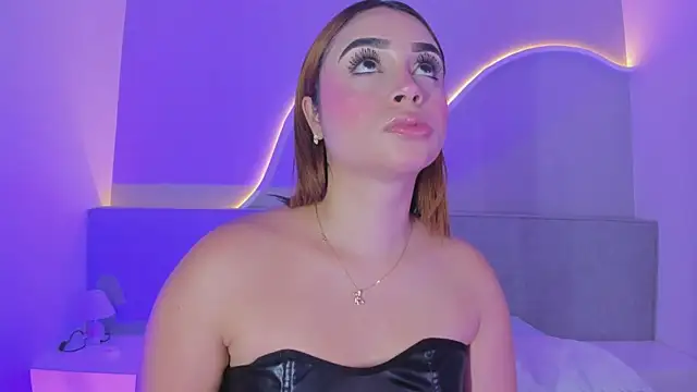 Snapshot of sophia_98 chatting on August 1, 2026, 7:57 pm sophia 98 online show from August 1, 2026, 7:57 pm