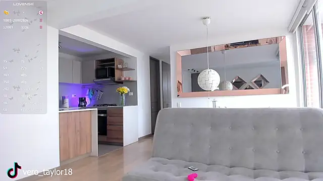 veronica taylor1 online show from January 9, 2025, 7:40 pm