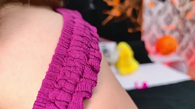 LexaDeRusso online show from October 18, 2025, 7:47 pm