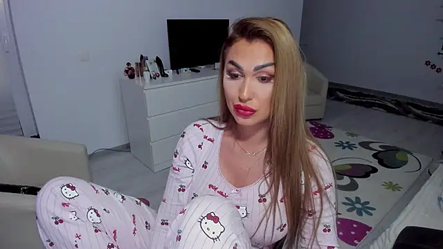 GlossyDiamondX online show from February 3, 2025, 7:29 am