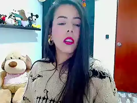 ella peck online show from December 16, 2024, 10:24 pm