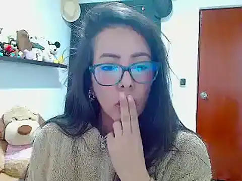 ella peck online show from December 31, 2024, 5:33 am