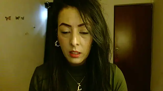 ella peck online show from June 16, 2026, 7:49 pm