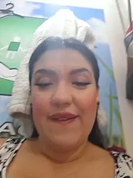 Snapshot of Sophie-hatter chatting on July 1, 2026, 2:07 pm Sophie-hatter online show from July 1, 2026, 2:07 pm