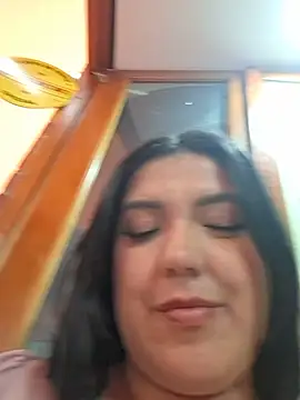 Snapshot of Sophie-hatter chatting on July 14, 2026, 6:35 pm Sophie-hatter online show from July 14, 2026, 6:35 pm