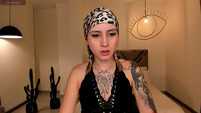 MollySundersX online show from January 13, 2026, 9:20 pm