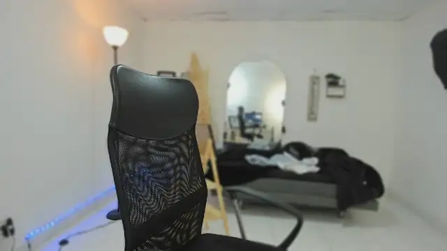 slim master12 online show from January 18, 2026, 3:16 pm