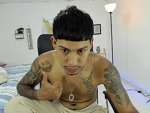 slim master12 online show from February 3, 2026, 10:59 pm