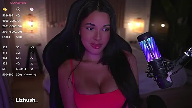 Snapshot of Lizhush_ chatting on February 17, 2025, 5:43 pm Lizhush online show from February 17, 2025, 5:43 pm