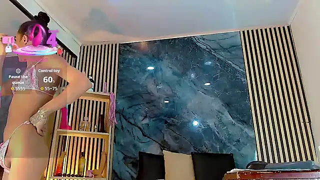 PriscilaRainbow online show from October 15, 2025, 8:09 pm