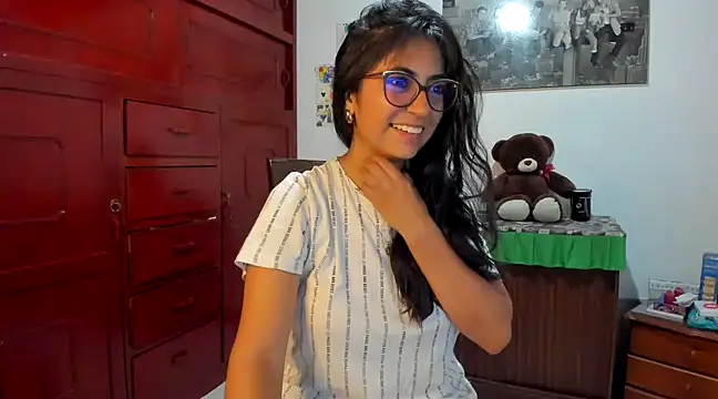 Isabellaa22 1 online show from January 9, 2025, 3:58 am