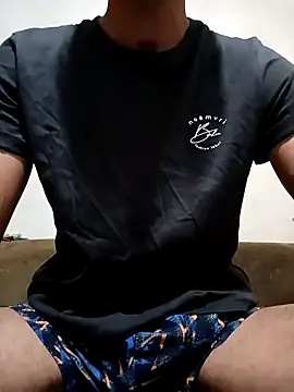 Snapshot of PrnceofBlackk chatting on September 17, 2025, 10:33 pm PrnceofBlackk online show from September 17, 2025, 10:33 pm