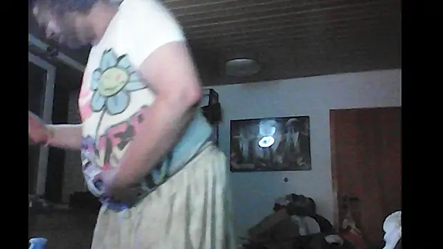 Snapshot of Family666Zombie chatting on June 19, 2026, 11:41 pm Family666Zombie online show from June 19, 2026, 11:41 pm