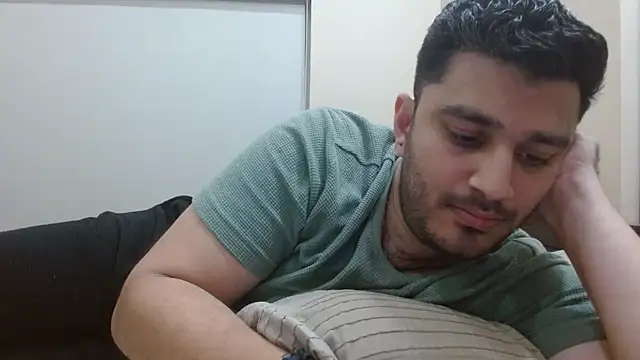 Snapshot of robintoit chatting on October 7, 2025, 6:38 pm robintoit online show from October 7, 2025, 6:38 pm