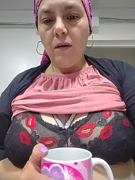 Snapshot of Natasha_milf__ chatting on May 27, 2026, 1:57 am Natasha milf online show from May 27, 2026, 1:57 am