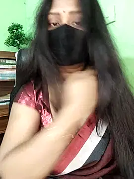 Idhika Paul online show from November 29, 2025, 2:20 pm