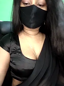 Idhika Paul online show from March 9, 2026, 9:24 am