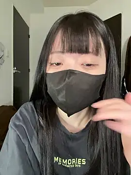 Snapshot of irohani_usagi chatting on September 26, 2025, 12:42 pm irohani usagi online show from September 26, 2025, 12:42 pm