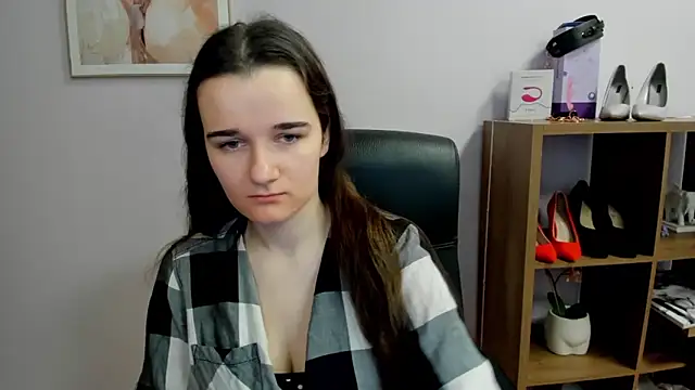 KateDelight online show from March 14, 2026, 7:47 am