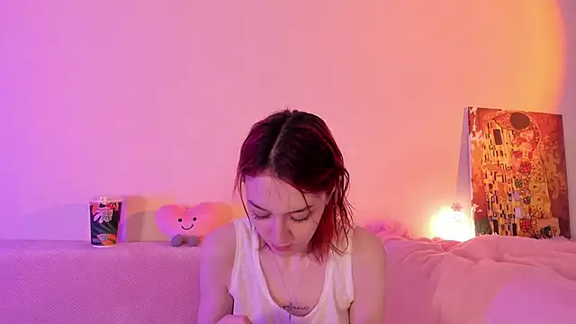 Snapshot of CrystalRey chatting on February 2, 2025, 4:26 am CrystalRey online show from February 2, 2025, 4:26 am