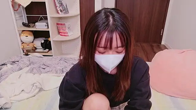 ayu yu xo online show from March 10, 2026, 12:21 pm