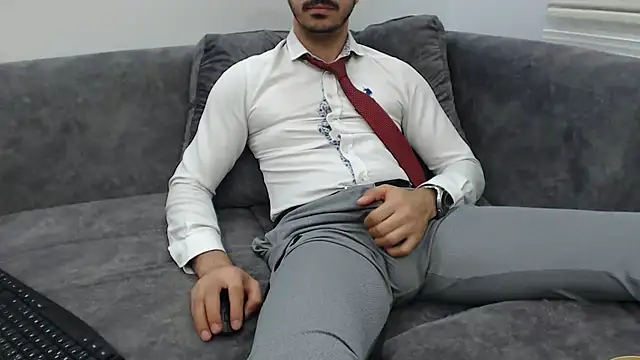 Naughtb0y online show from May 17, 2026, 11:12 pm