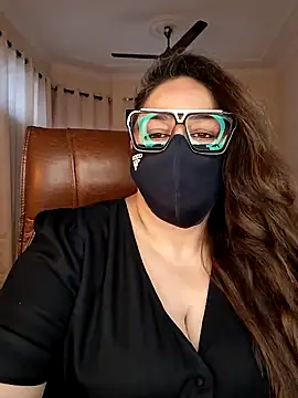 SEXY-Sardarni online show from July 12, 2026, 8:27 am