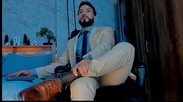 bruno woods online show from December 11, 2024, 2:00 pm