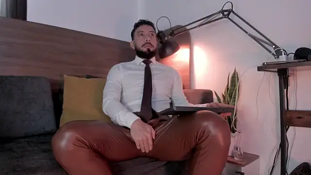 bruno woods online show from April 18, 2026, 4:11 pm