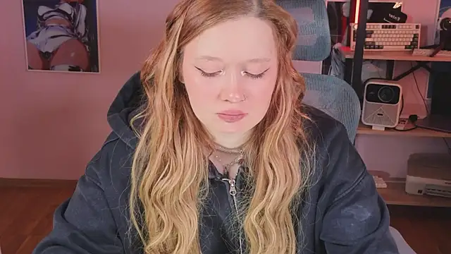 Snapshot of carolina_elf chatting on February 22, 2026, 5:08 am carolina elf online show from February 22, 2026, 5:08 am